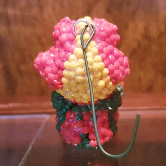 1986 Muppet Babies Miss Piggy Figure Beaded Upcycled Hand Crafted Ornament - Picture 8 of 17